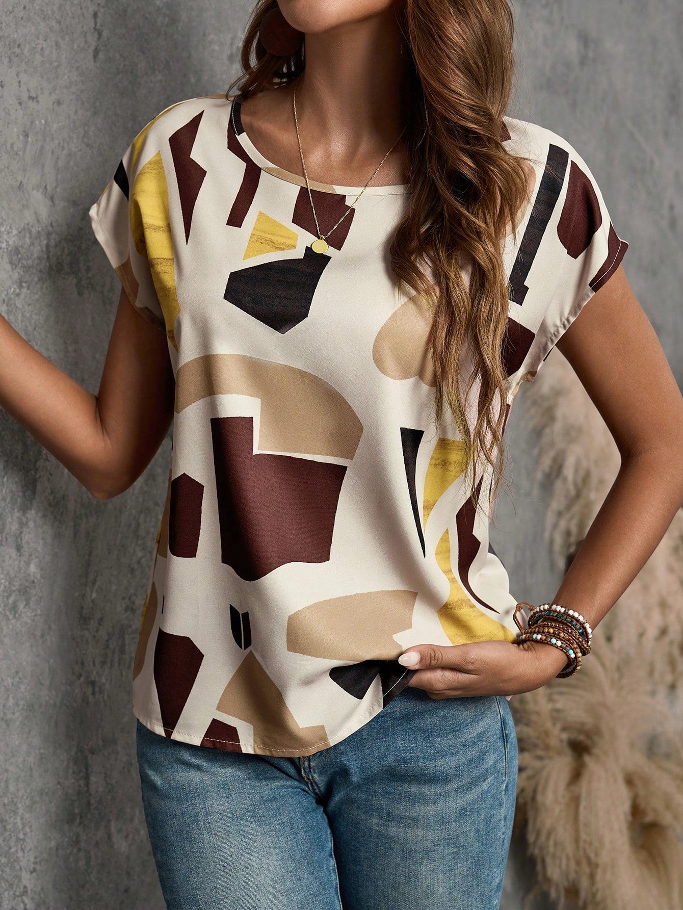 Blusa curta; Blusa de ombro; Blusa verão Blusa verao; Blusa de botão Blusa de gola; Blusa floral; Blusa branca; Blusa preta; Blusa de aniversário; Blusa de festa; Blusa de formatura; Blusa de alça; Blusa de amarração Cropped; Blusa lara; Blusa justa; Verão; Verão 2025; Moda feminina; Blusa de botão; Camisa;